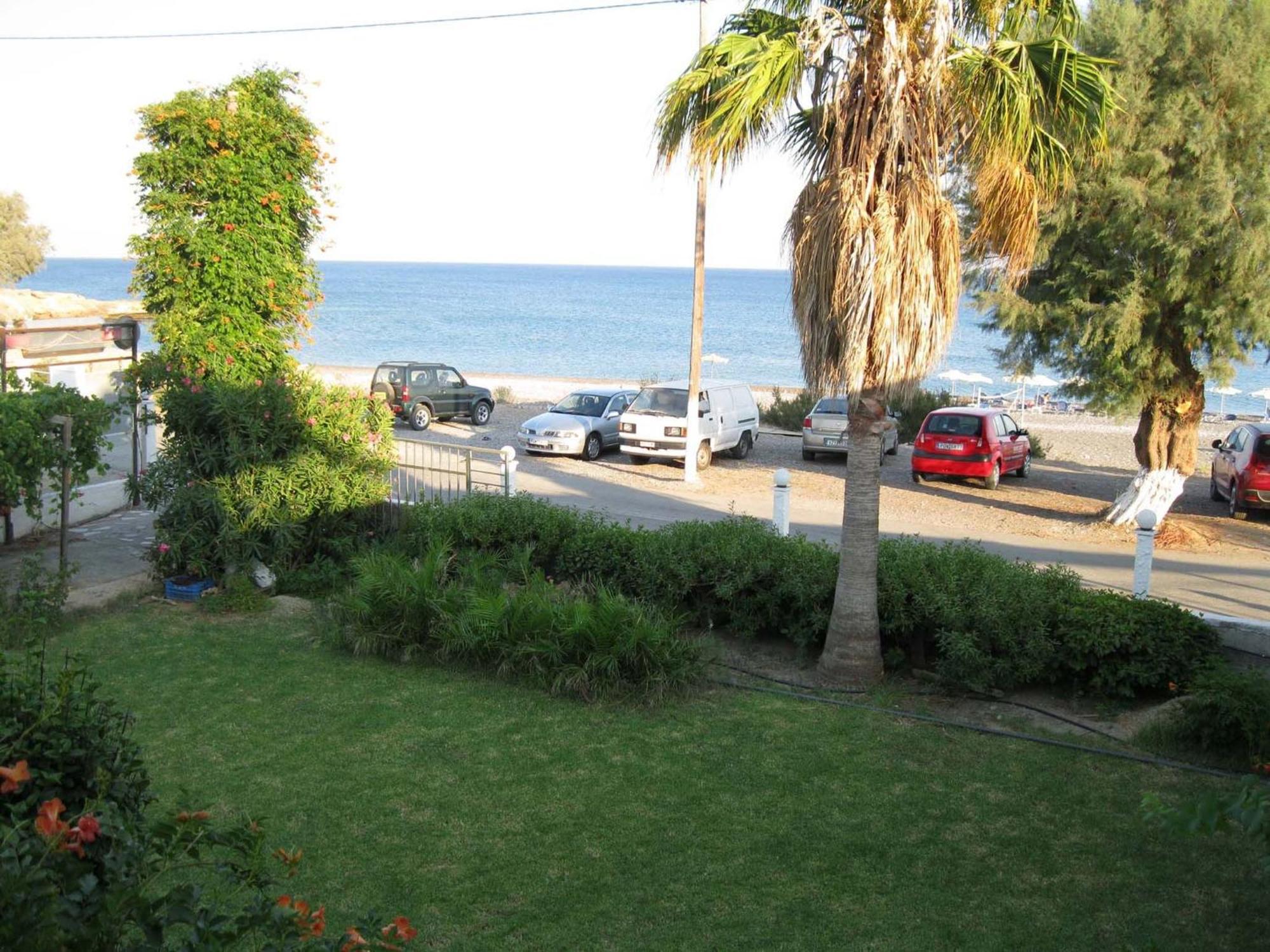 Apartment Seaside Studios Kirania